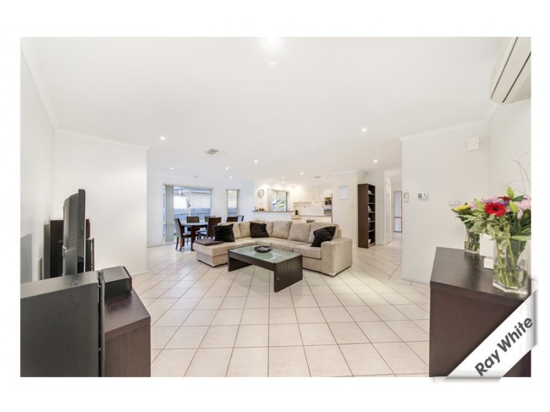 6 Tarrant Crescent, Dunlop ACT 2615