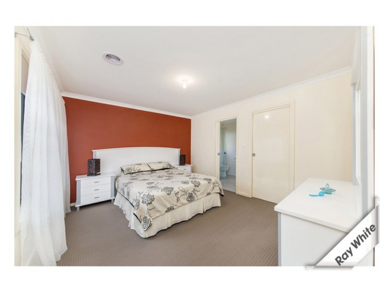 15 Pearl Gibbs Circuit, Bonner ACT 2914