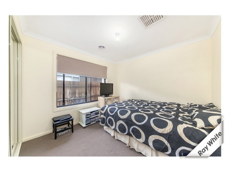 15 Pearl Gibbs Circuit, Bonner ACT 2914