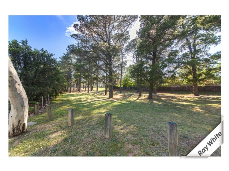 4 Belfield Crescent, Florey ACT 2615