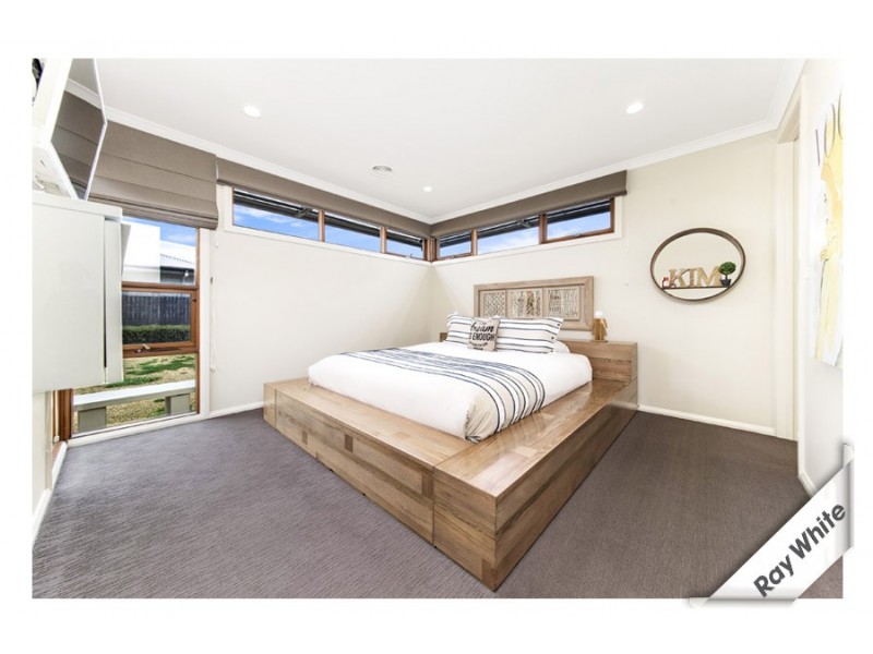 25 Chance street, Crace ACT 2911