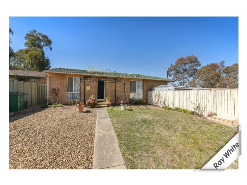 2 Macqueen Place, Charnwood ACT 2615