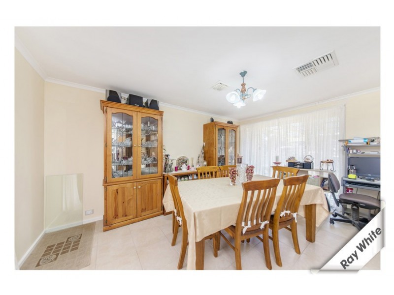 2 Macqueen Place, Charnwood ACT 2615