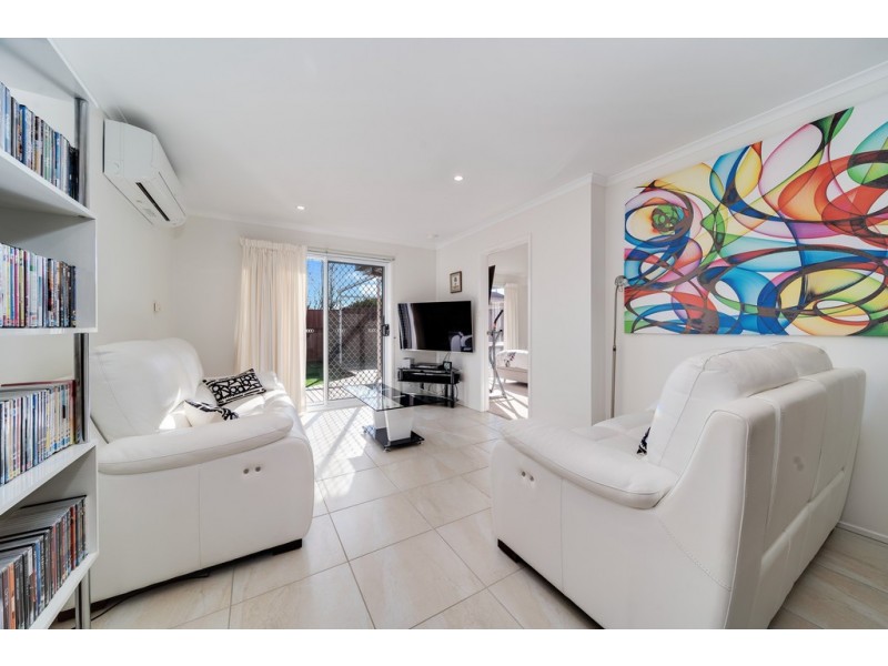 12 Allen Place, Holt ACT 2615
