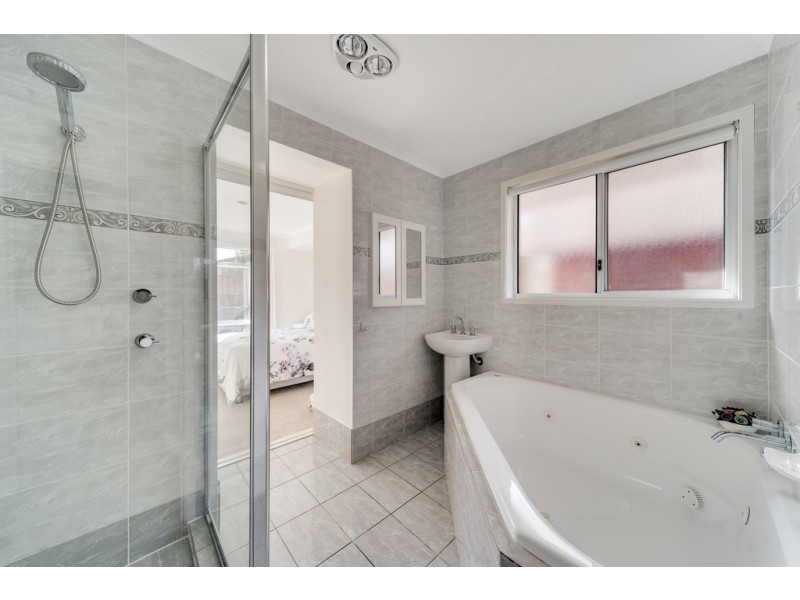 12 Allen Place, Holt ACT 2615