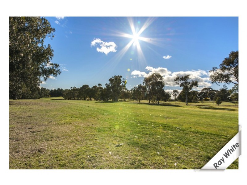 42 Britten-Jones Drive, Holt ACT 2615