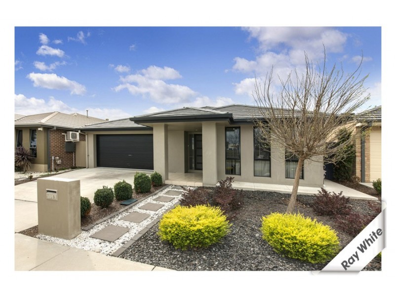 8 Dorothy Green Crescent, Franklin ACT 2913