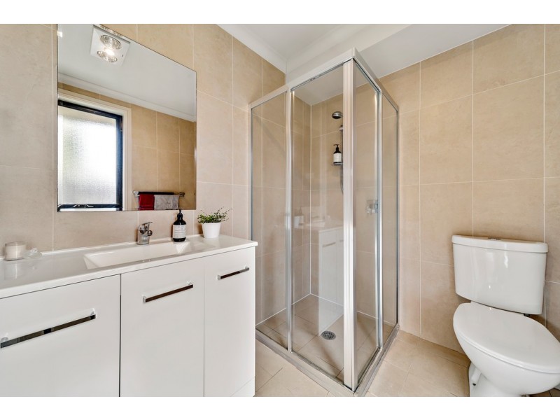 8 Dorothy Green Crescent, Franklin ACT 2913