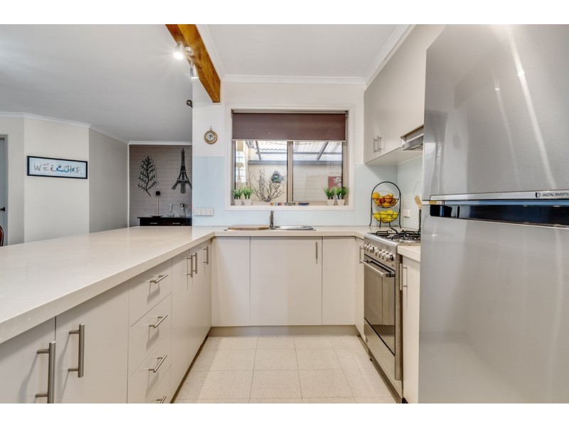 2 Watchorn Close, Holt ACT 2615