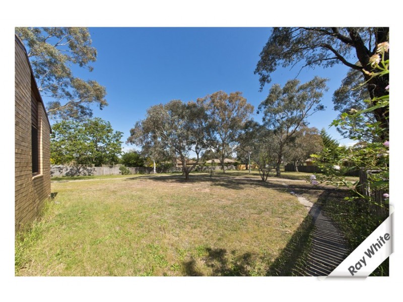 14 Warland Place, Charnwood ACT 2615