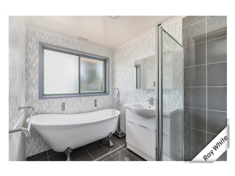 2 Eddison Place, Fraser ACT 2615