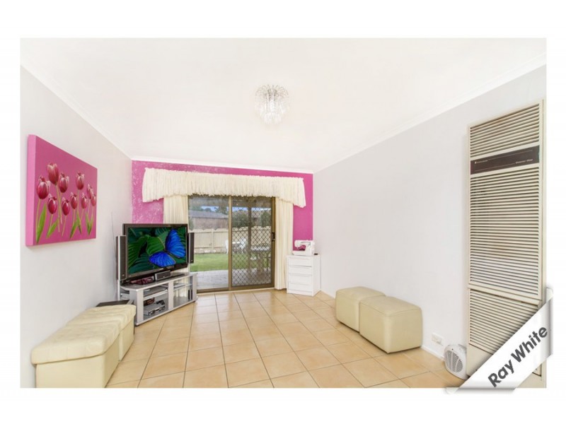 74 Enright Crescent, Florey ACT 2615
