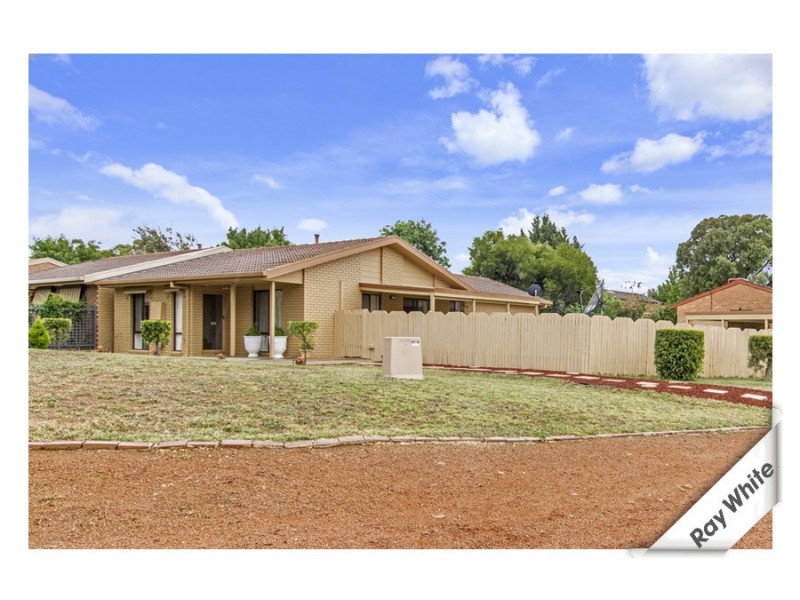 74 Enright Crescent, Florey ACT 2615