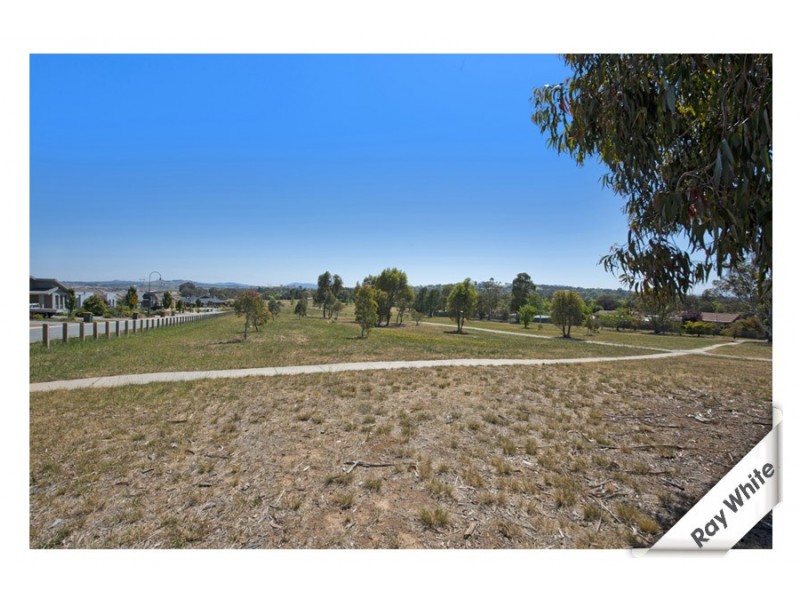 19 Jean Macnamara Street, Macgregor ACT 2615