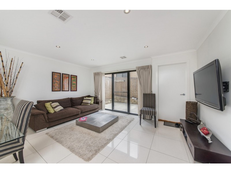 10 Chuter Street, Casey ACT 2913