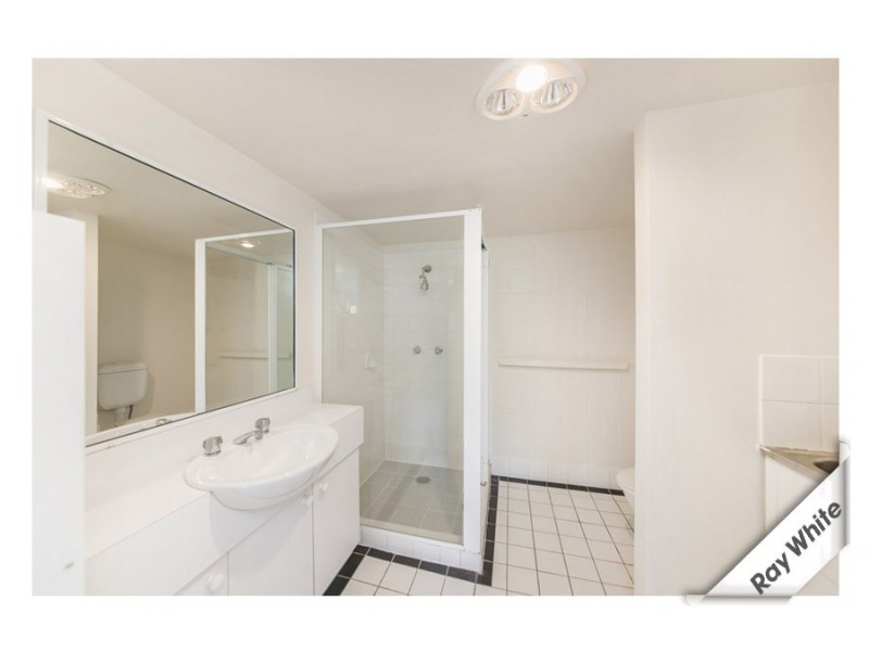 1/1 Tauss Place, Bruce ACT 2617