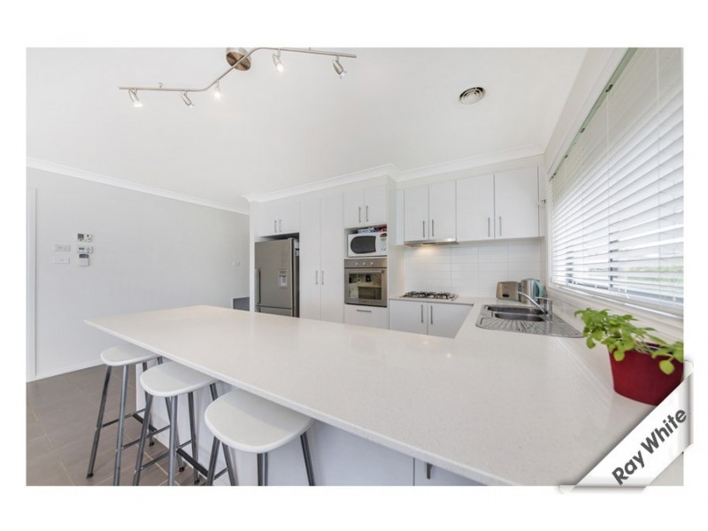 374 Anthony Rolfe Avenue, Harrison ACT 2914