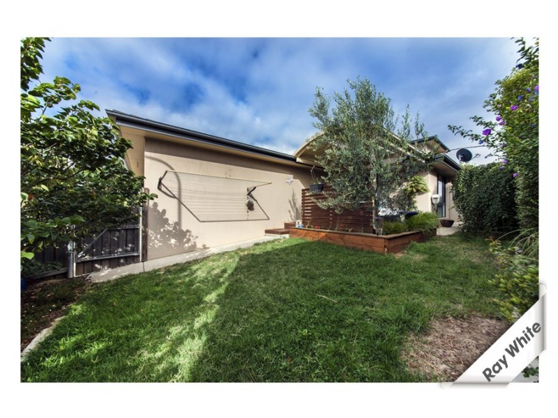 374 Anthony Rolfe Avenue, Harrison ACT 2914