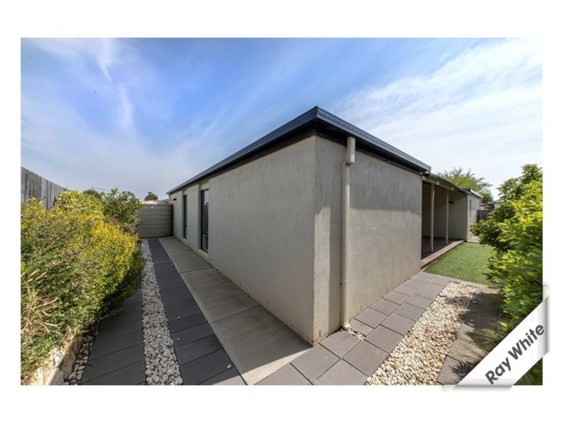 4 Flagstone Street, Harrison ACT 2914