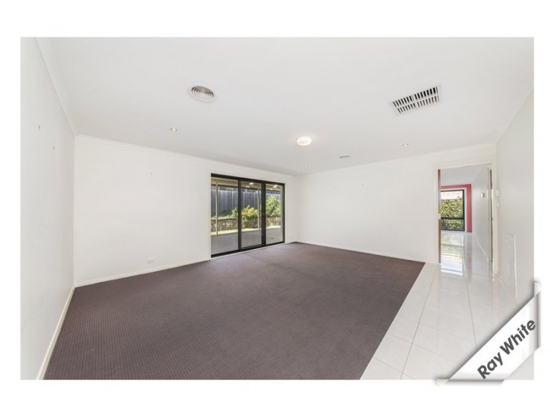 4 Flagstone Street, Harrison ACT 2914