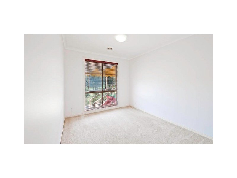 18 Kurrama Close, Ngunnawal ACT 2913