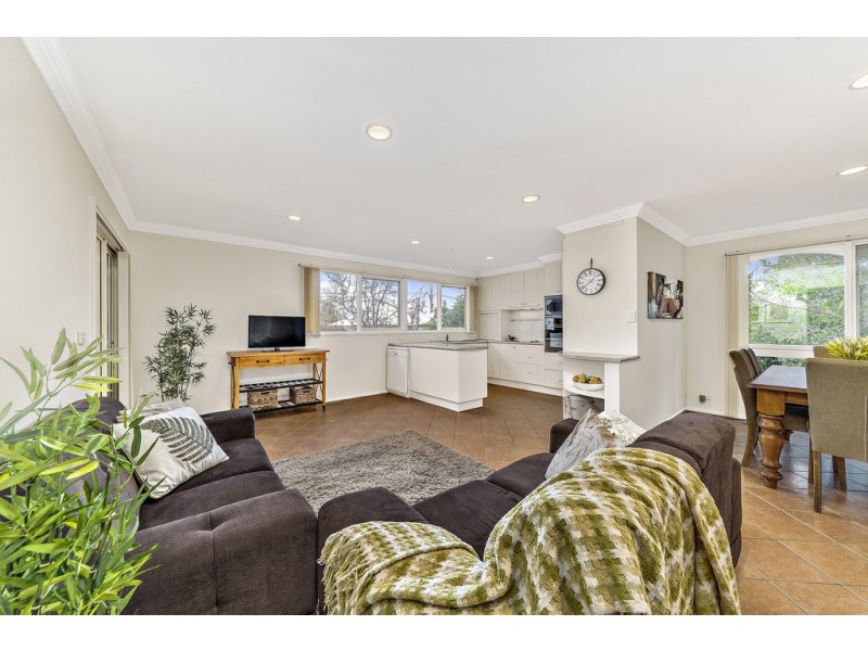 24 Hayward Street, Macgregor ACT 2615