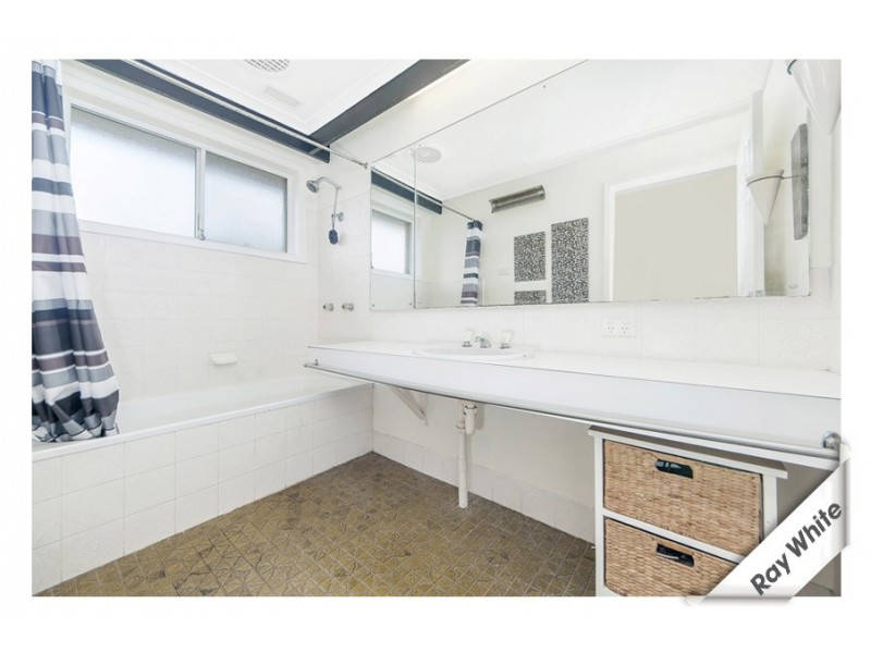 7 Corbin Place, Macgregor ACT 2615