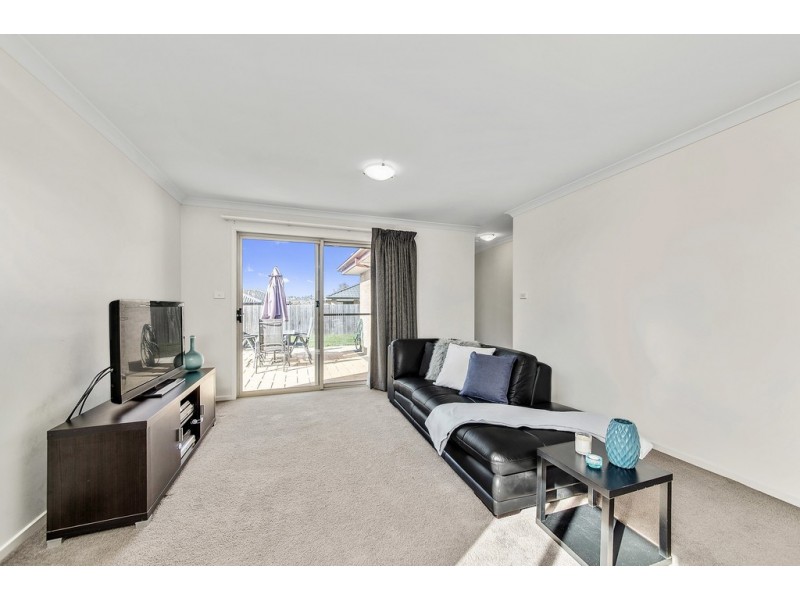 8 Isbister Street, Macgregor ACT 2615