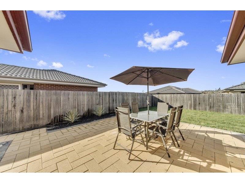 8 Isbister Street, Macgregor ACT 2615