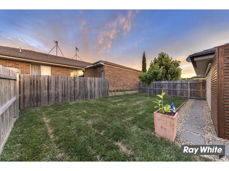 40 Clyde Finlay Street, Macgregor ACT 2615