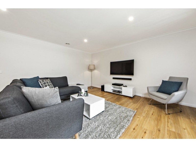 4 Luther Place, Macgregor ACT 2615