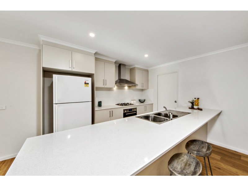 4 Luther Place, Macgregor ACT 2615