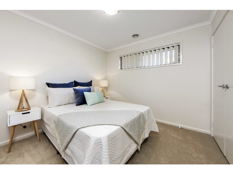 4 Luther Place, Macgregor ACT 2615