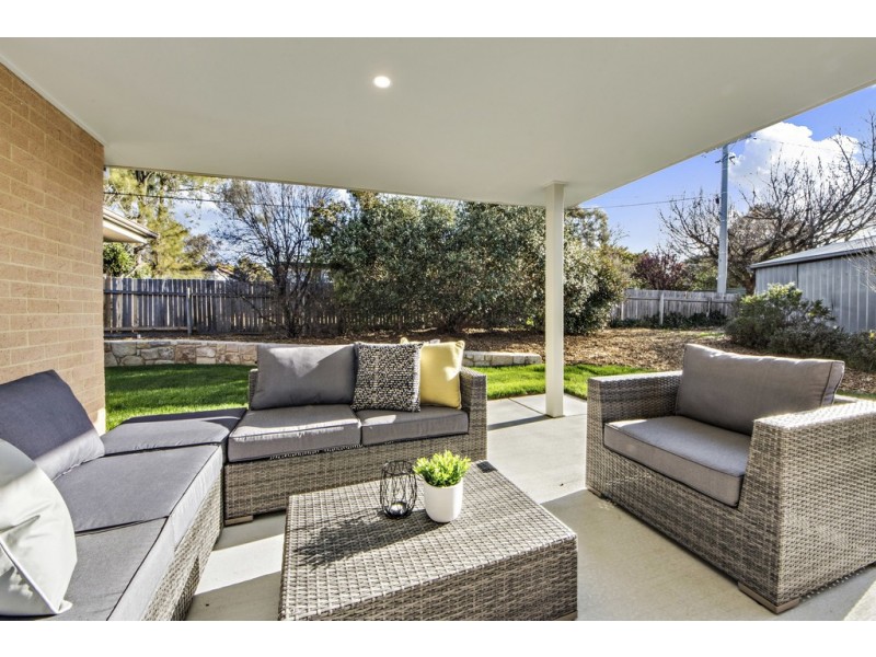 4 Luther Place, Macgregor ACT 2615