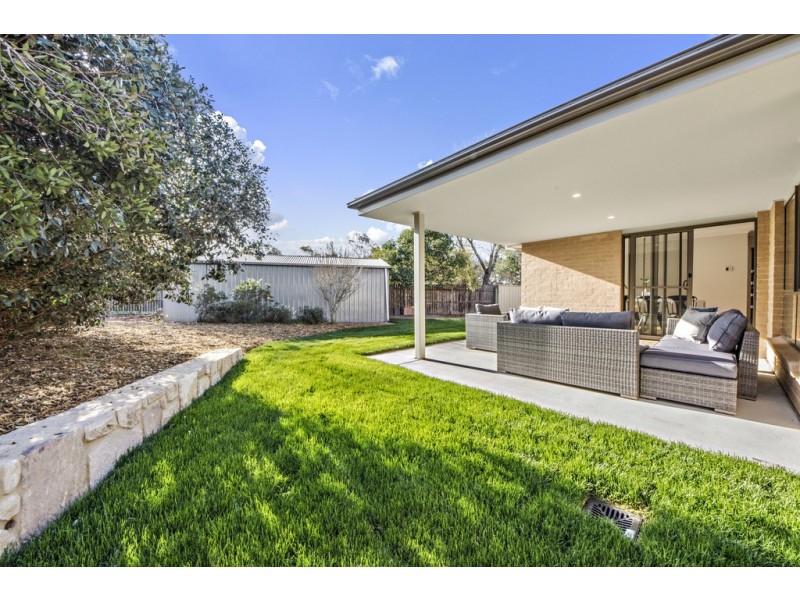 4 Luther Place, Macgregor ACT 2615