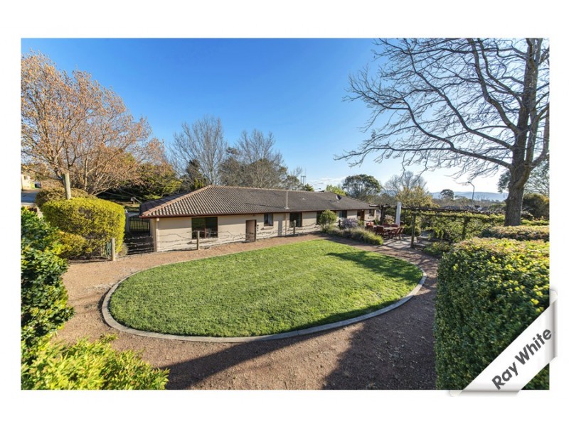 50 Osburn Drive, Macgregor ACT 2615