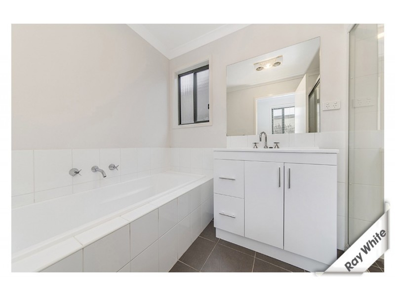 28 Eric De Salis Street, Macgregor ACT 2615