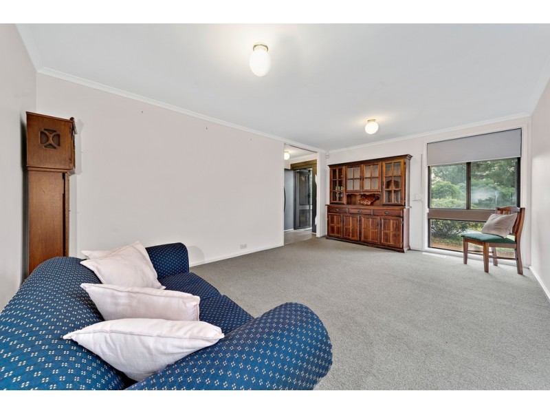8 Gaggin Place, Macgregor ACT 2615