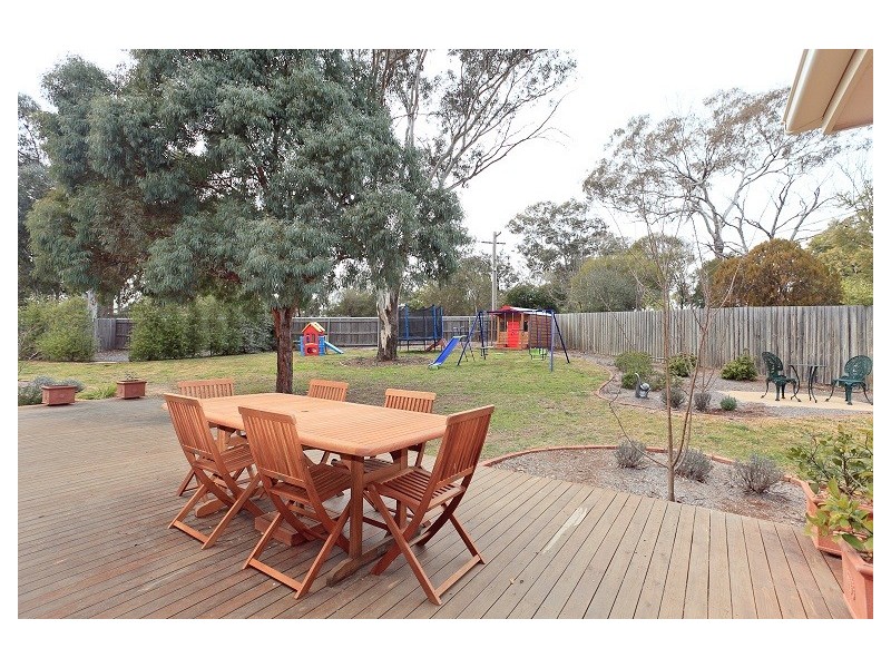 13 Mathieson Crescent, Weetangera ACT 2614