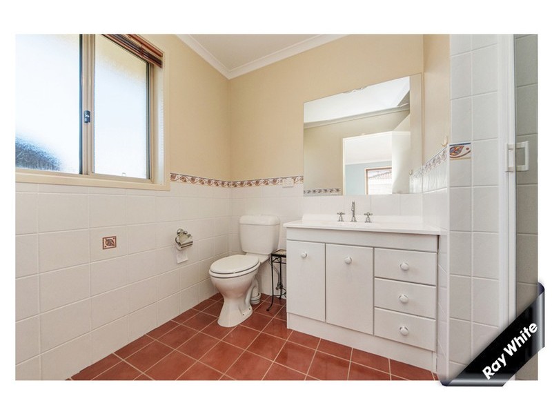 8 Fitton Close, Dunlop ACT 2615