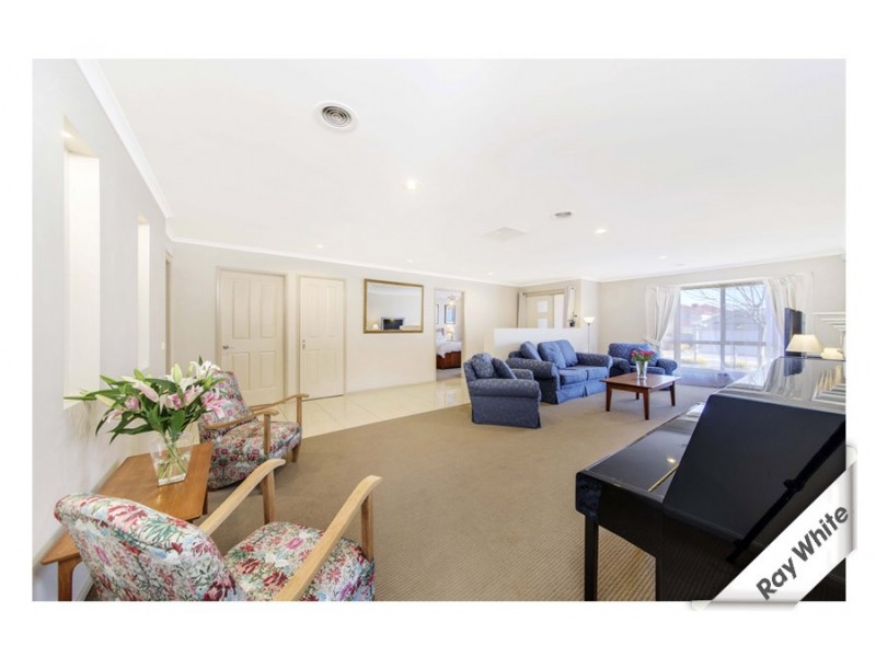 22 Henry Sutton Circuit, Dunlop ACT 2615