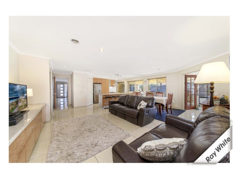 22 Henry Sutton Circuit, Dunlop ACT 2615