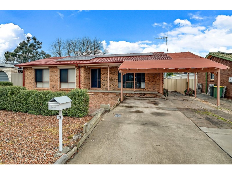 17 Freehill Street, Evatt ACT 2617