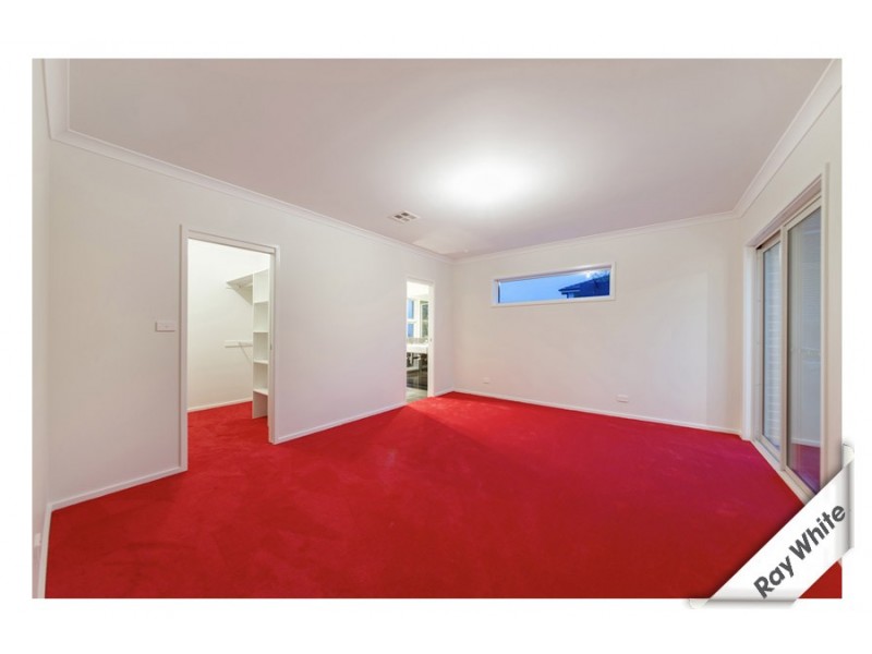 33 Keith Waller Rise, Casey ACT 2913