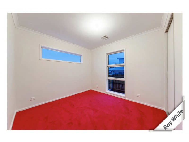 33 Keith Waller Rise, Casey ACT 2913