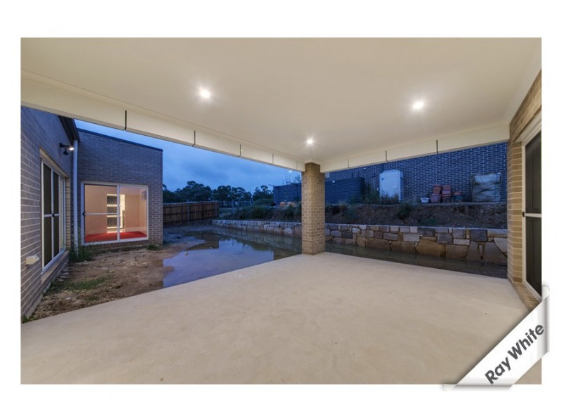 33 Keith Waller Rise, Casey ACT 2913