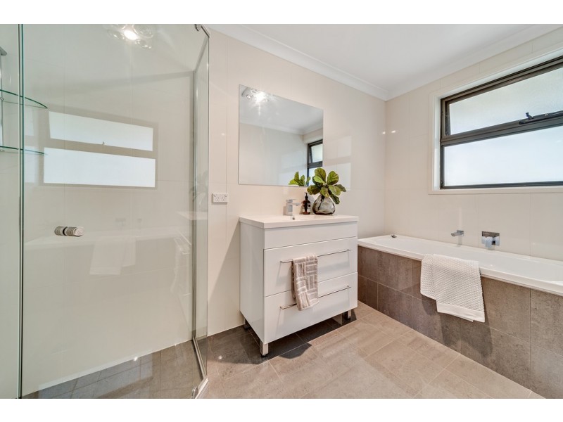 198 Tillyard Drive, Fraser ACT 2615