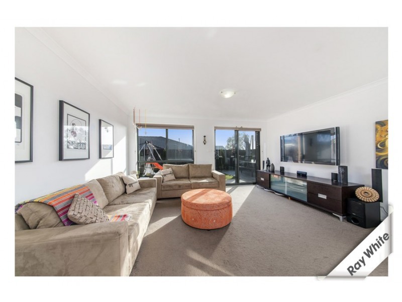 16 John Holt Street, Macgregor ACT 2615