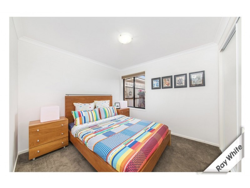 16 John Holt Street, Macgregor ACT 2615