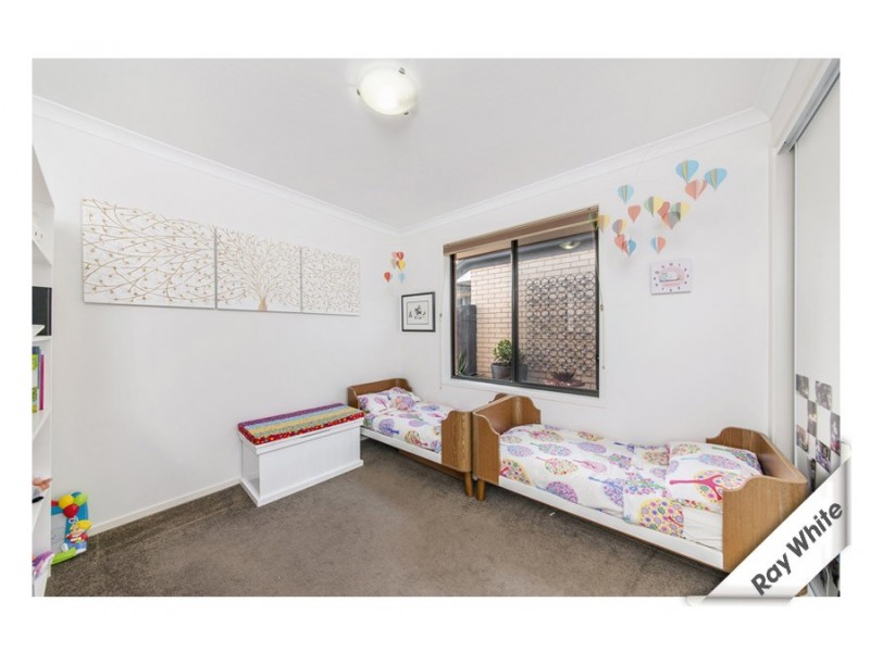 16 John Holt Street, Macgregor ACT 2615